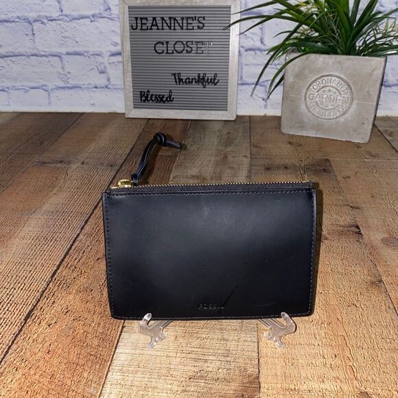 Fossil Black Zip Pouch with tab pull - Picture 1 of 8